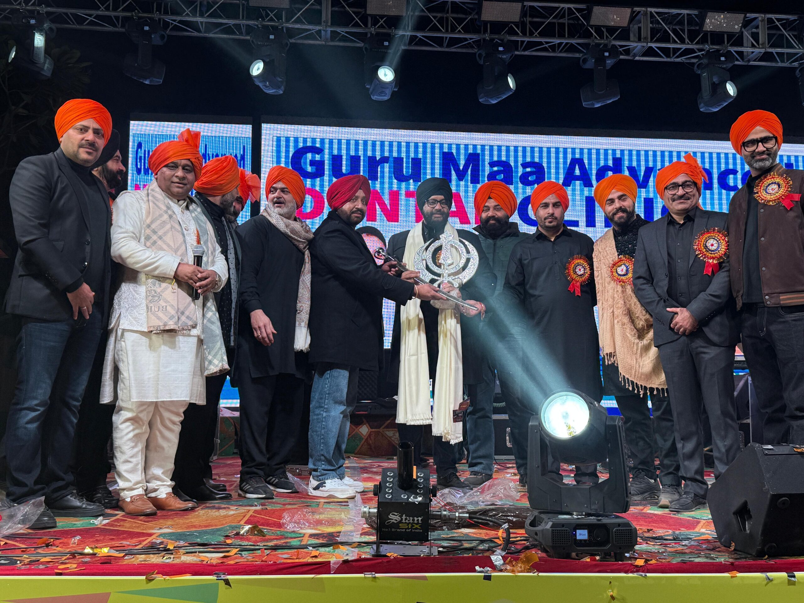 ओमेक्स रिवेरा सोसाइटी में धूमधाम से मनाया लोहड़ी पर्व